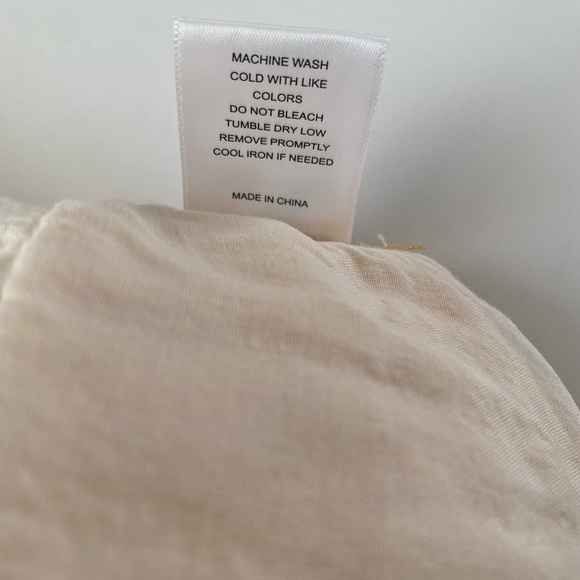 NWT Chelsea & Violet Tie Dye distressed washout jean shorts size 31 - Picture 10 of 12